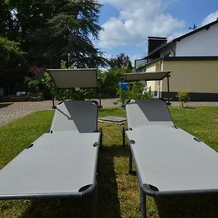 Appartement Ferienwohnung In Der Eifel Bleialf