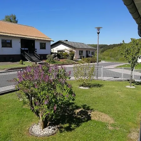 Ferienwohnung In Der Eifel Appartement *
